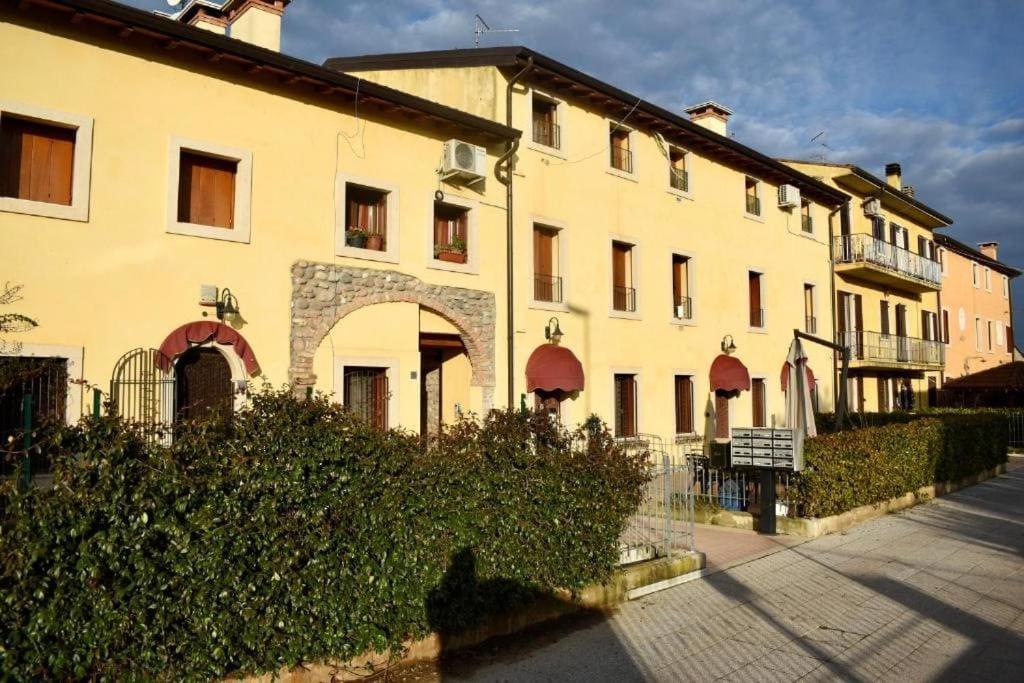 Casa Giulia - Valeggio Sul Mincio Daire Dış mekan fotoğraf